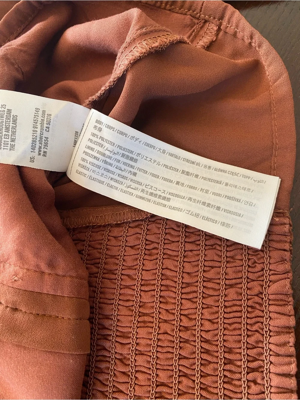 NWT Abercrombie & Fitch Button-Front Puff-Sleeve Blouse in Rust Brown - size m